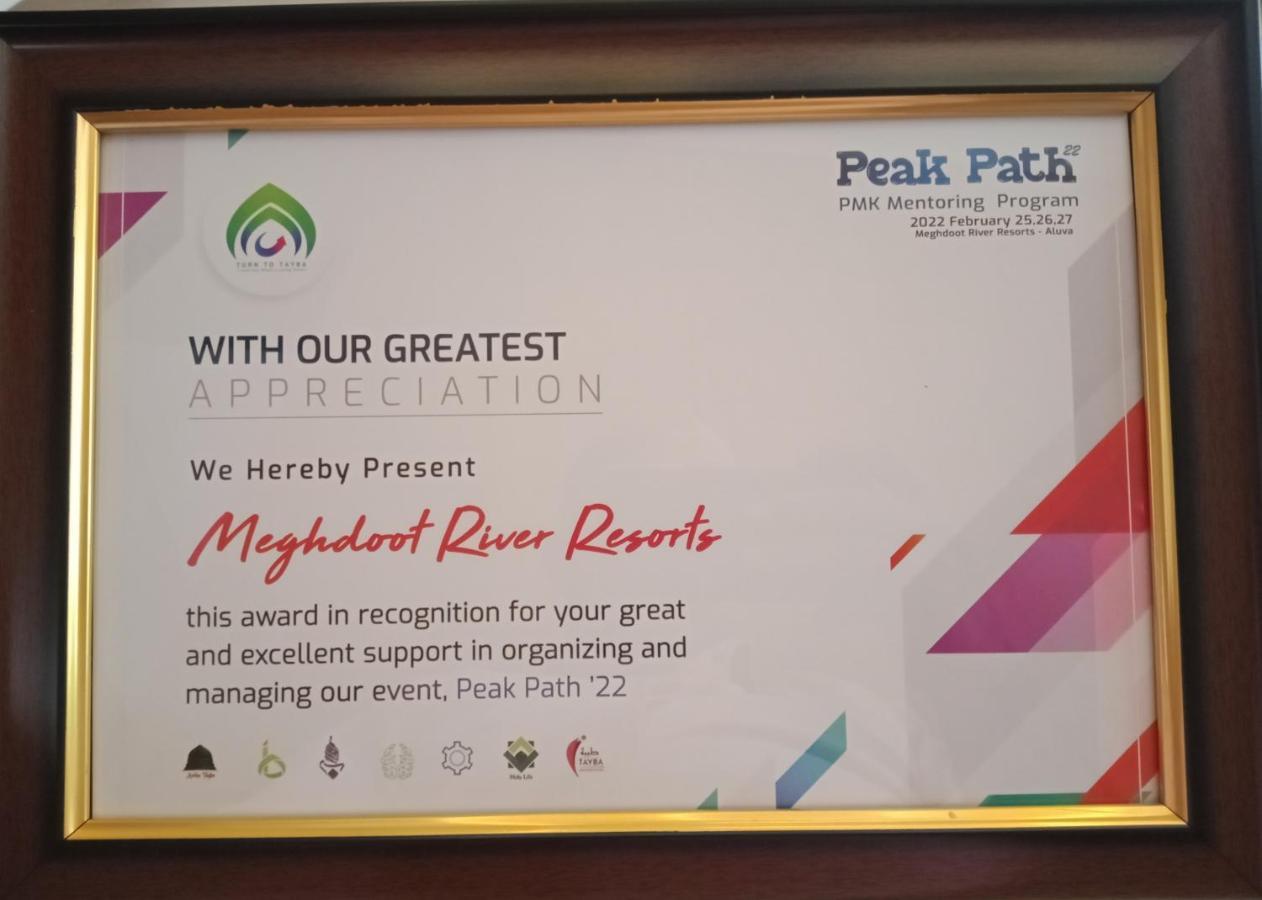 Meghdoot River Resort Kochi Extérieur photo
